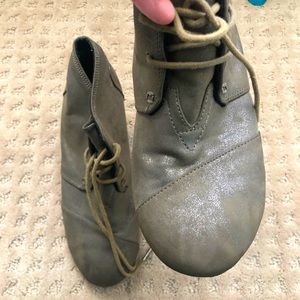 Toms gunmetal wedges